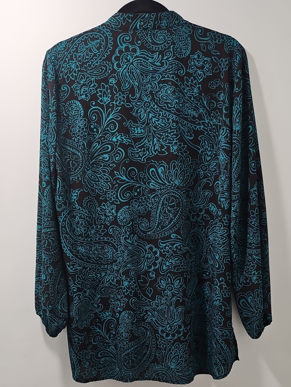 Susan Graver Paisley Pin Tuck Tunic Blouse Sz Medium Brown Teal Boho V-Neck - Picture 5 of 9